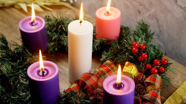 Advent-candle-colors-symbolize-anticipation.